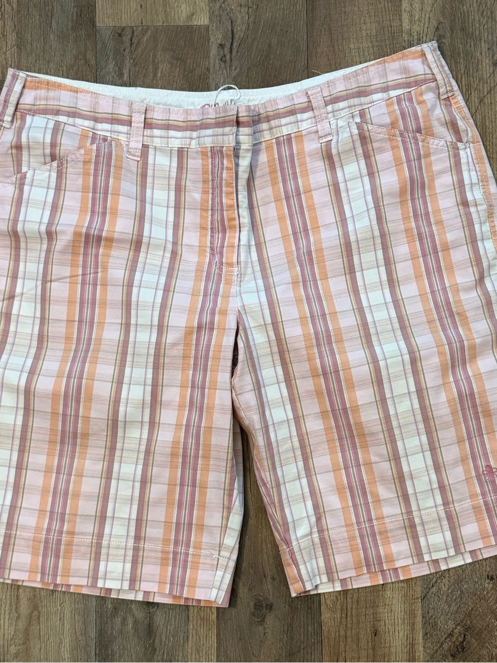 Madison Peach & White Plaid Bermuda Shorts Preppy Summer Vibes •Size 16•